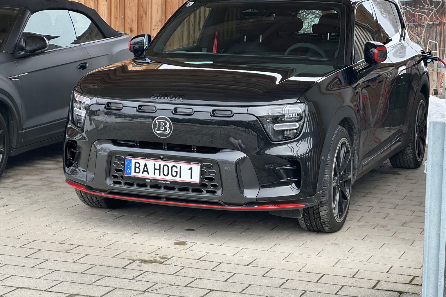 Brabus KLebe-LOGO vorne, ein erster Versuch um diese leere große Fläche etwas zu brechen.